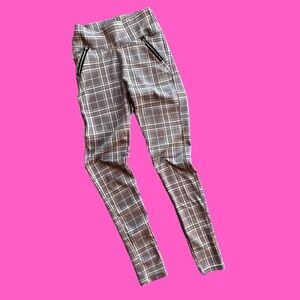 Plaid leggings with zipper pockets